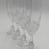 4 Luminarc glass flutes