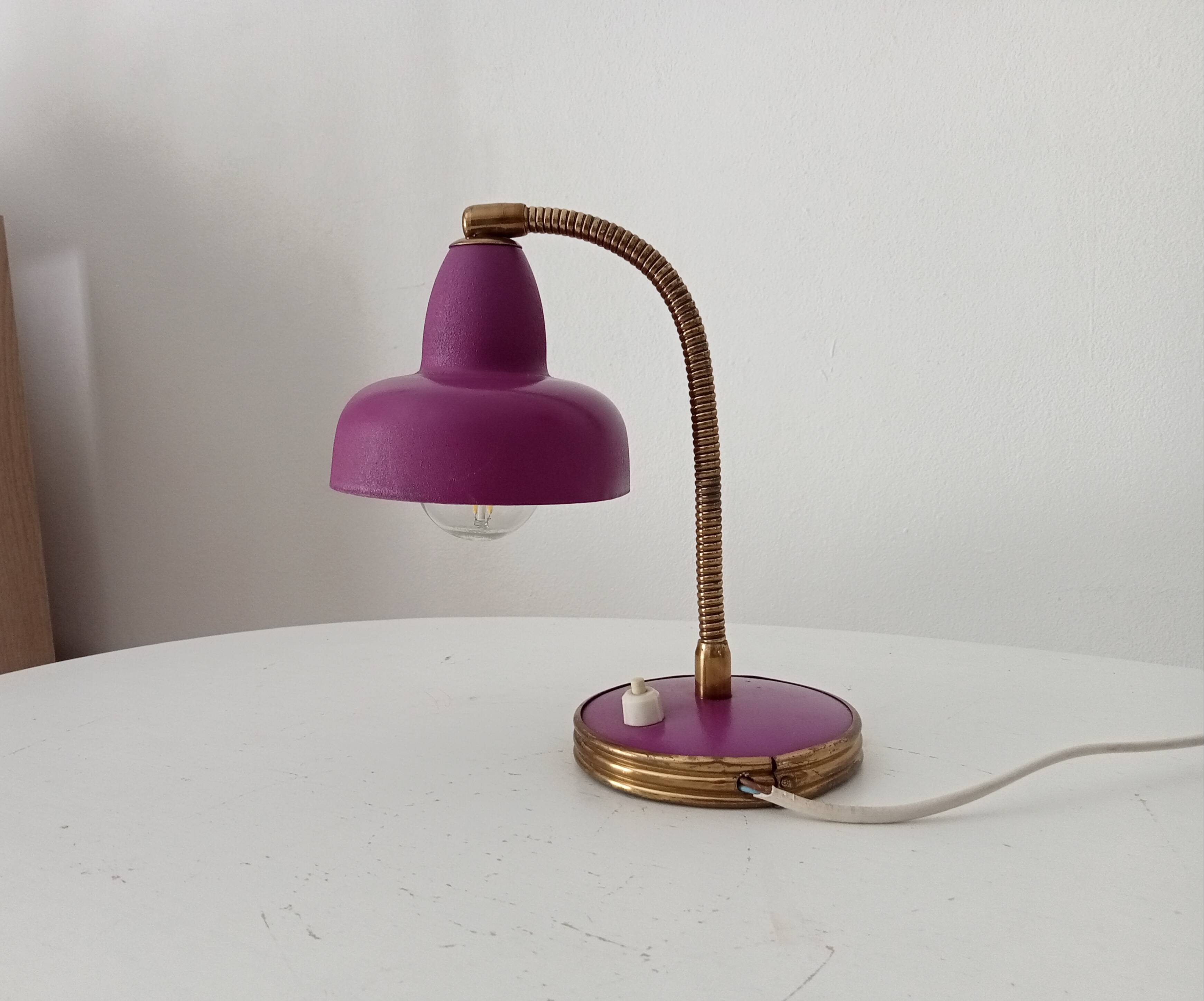 Vintage desk lamp from the 1950s.