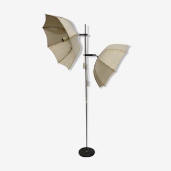 Projector lamp reflector umbrella of photographer