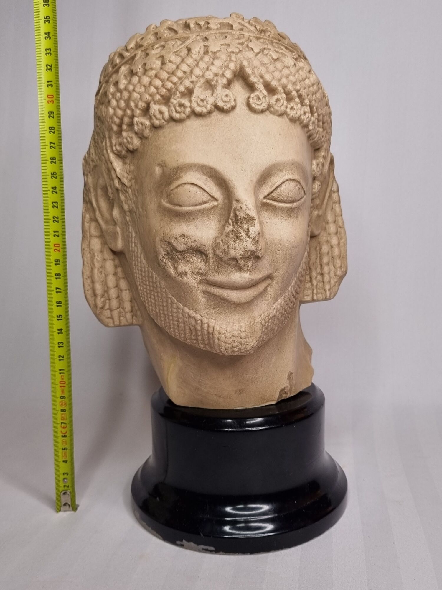 Resin bust of the rider Rampin, on base, 35 cm