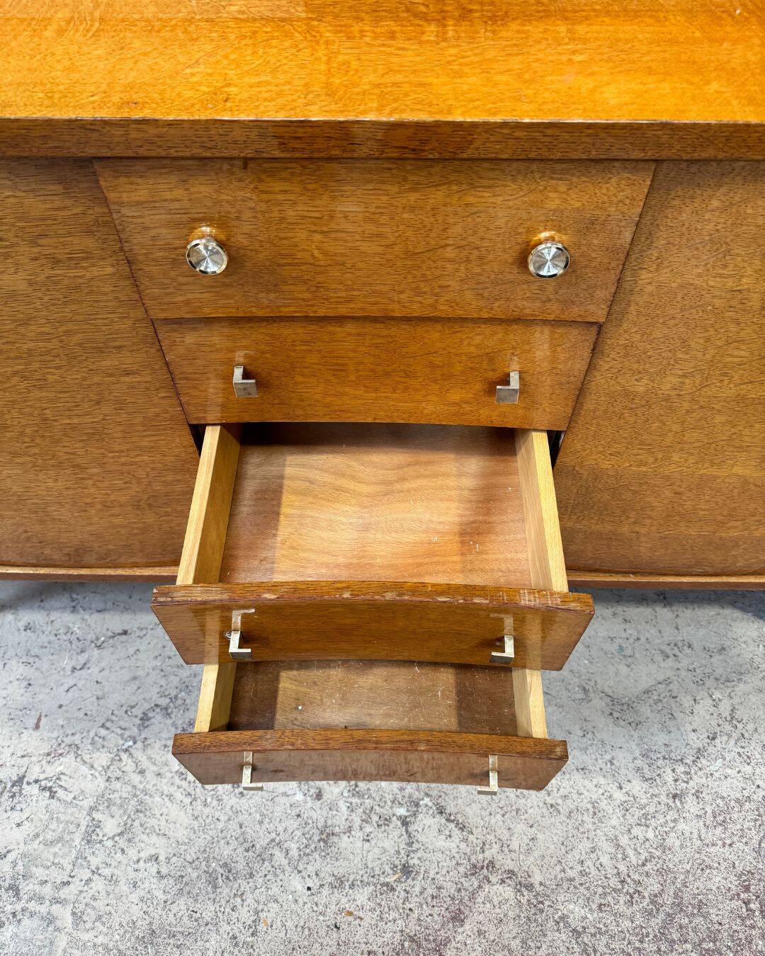 Buffet vintage des années 50