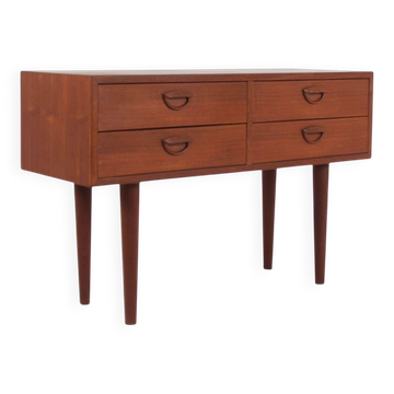 Commode danoise conçue par Kai Kristiansen pour FM Mobler, années 1960.