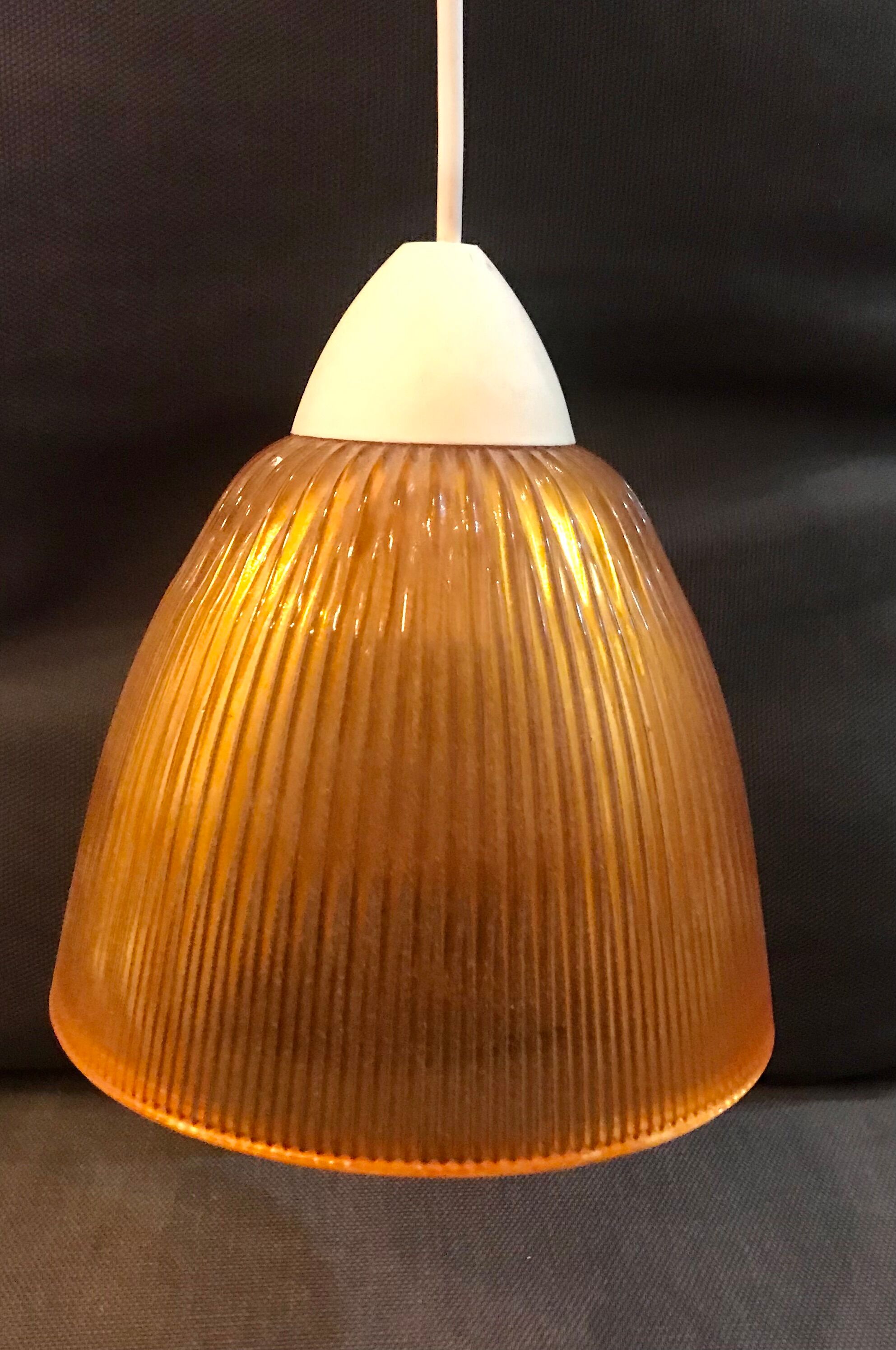 Set of 2 Corep suspensions with glass shade