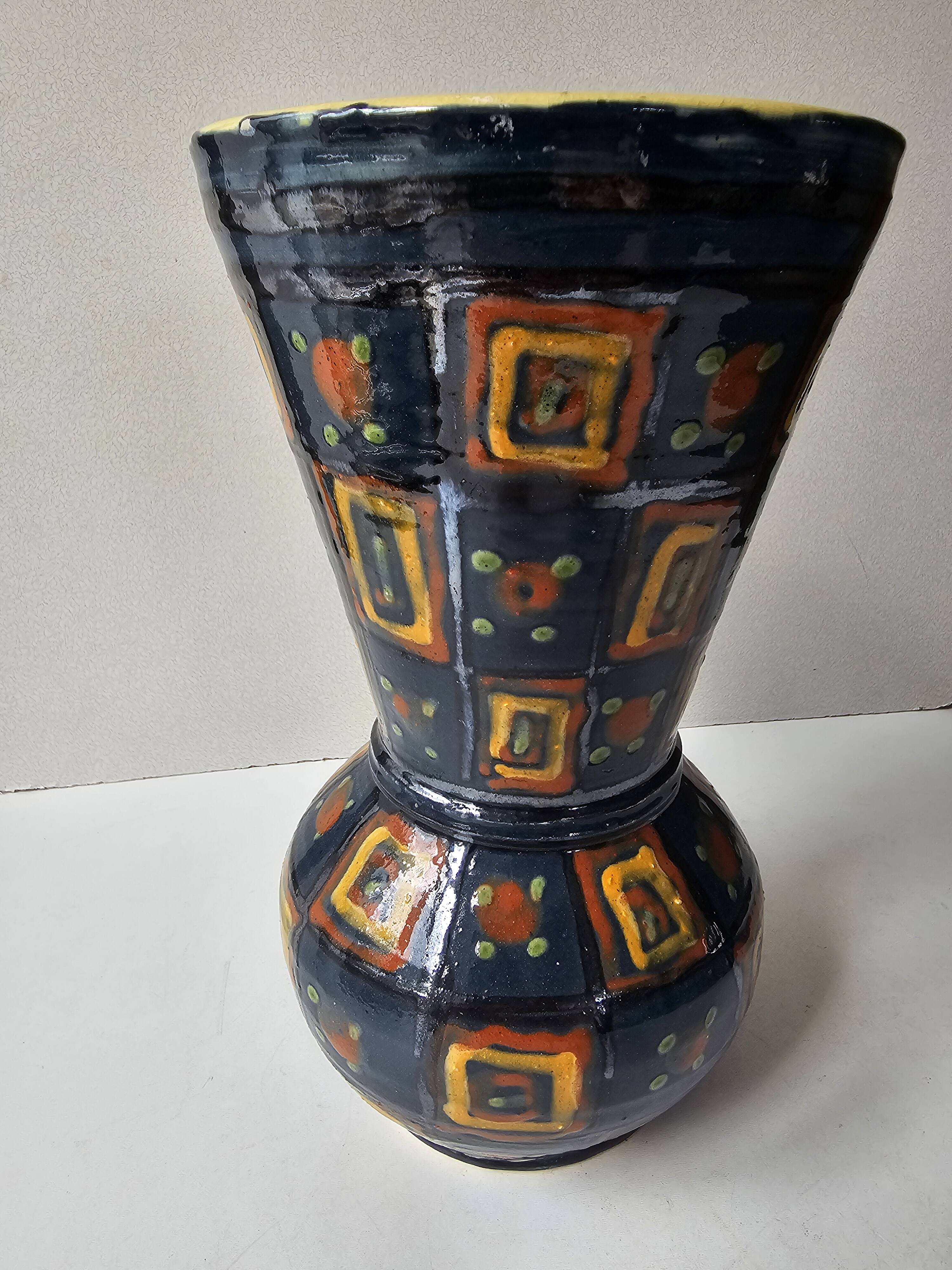 Large baluster vase in ceramic with vintage geometric patterns - pottery An