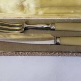 Leg serving cutlery
