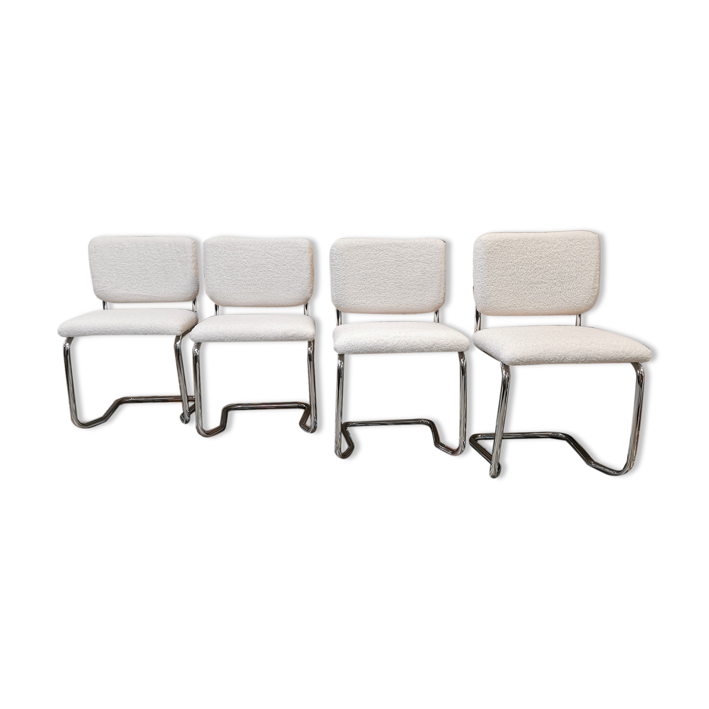 Set of 4 chairs with design of the 60s/70s