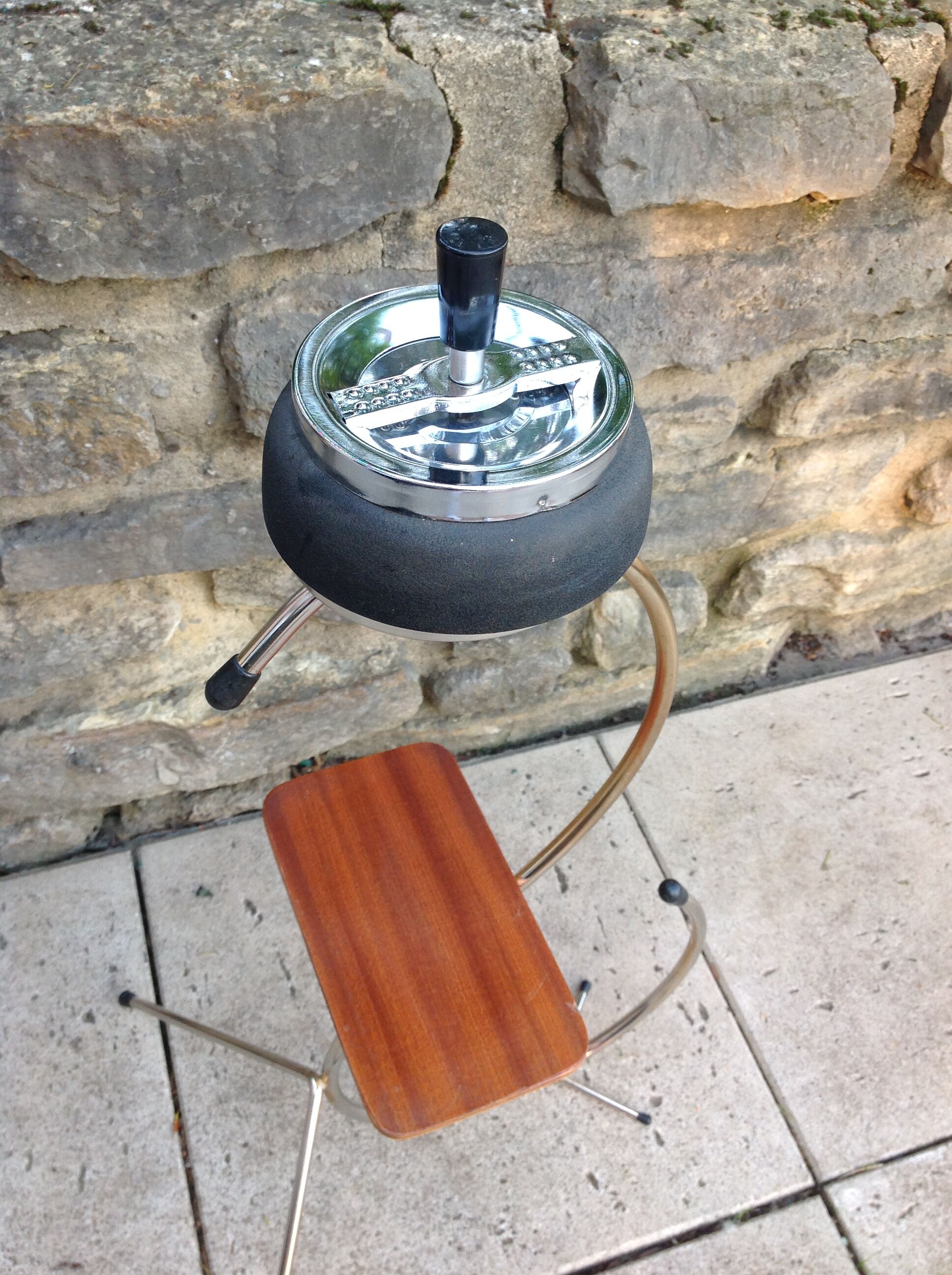 Ashtray pusher on foot with tablet / vintage 60s