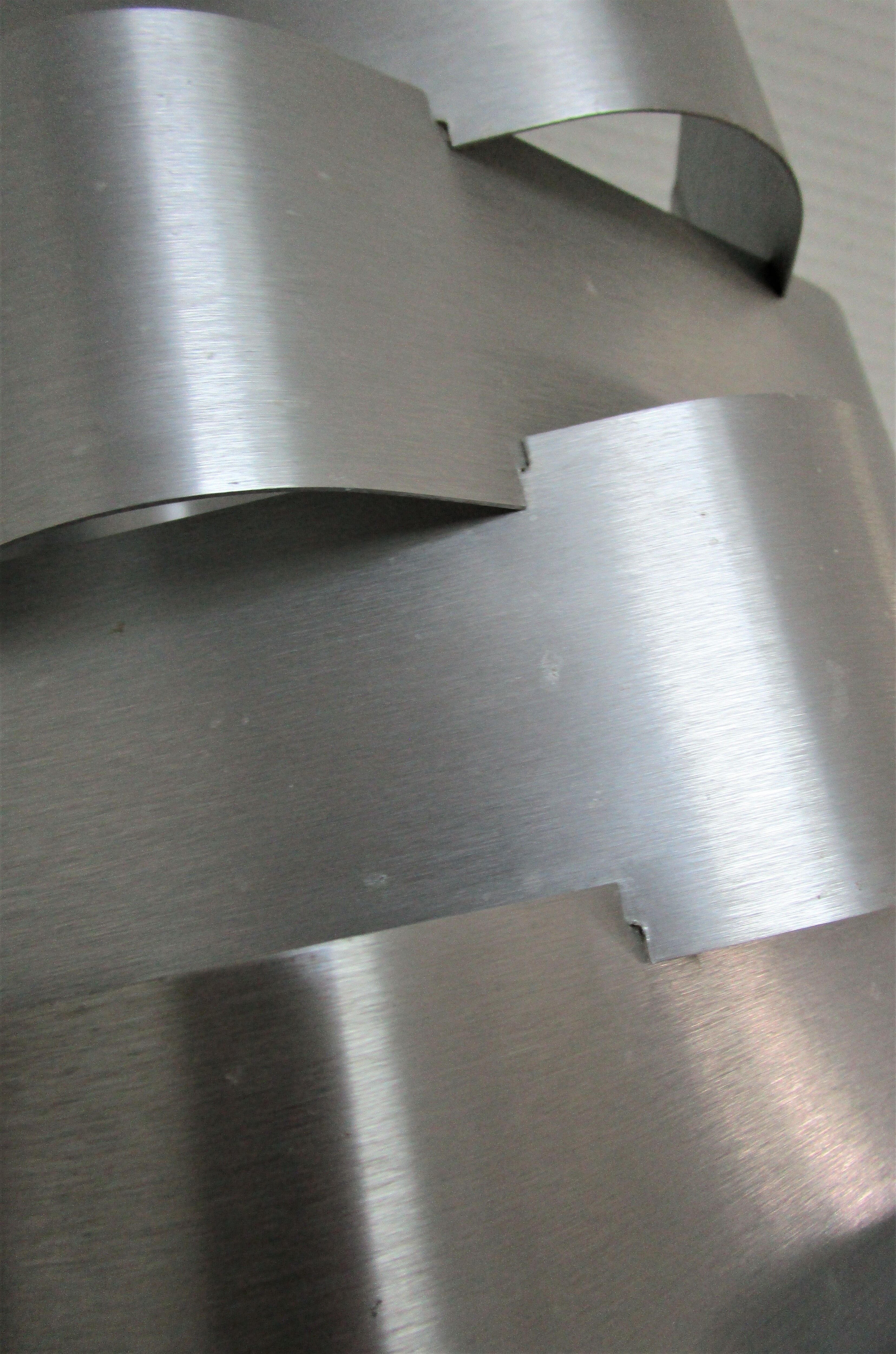 Aluminum suspension design Max Sauze