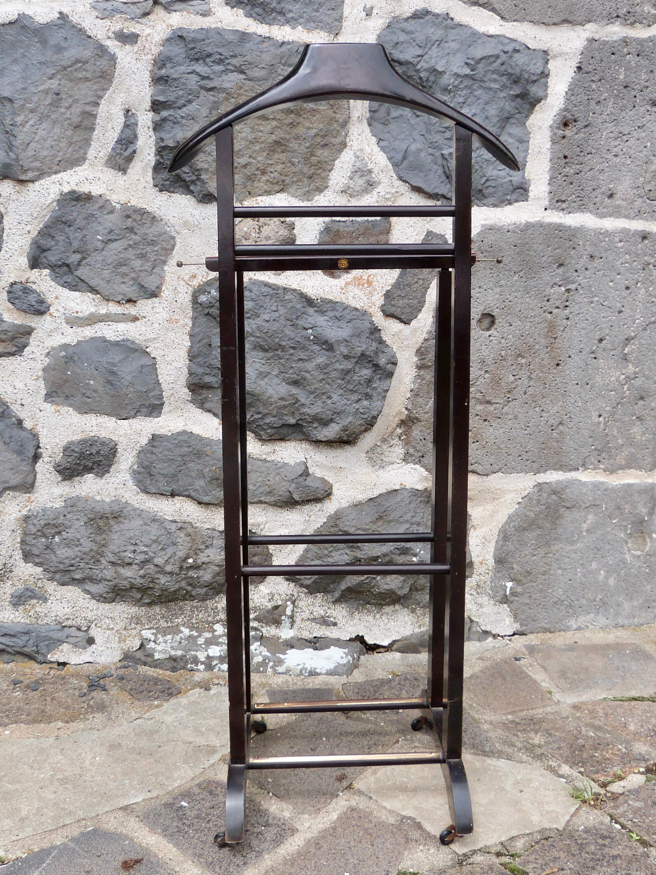 Italian design wheeled valet