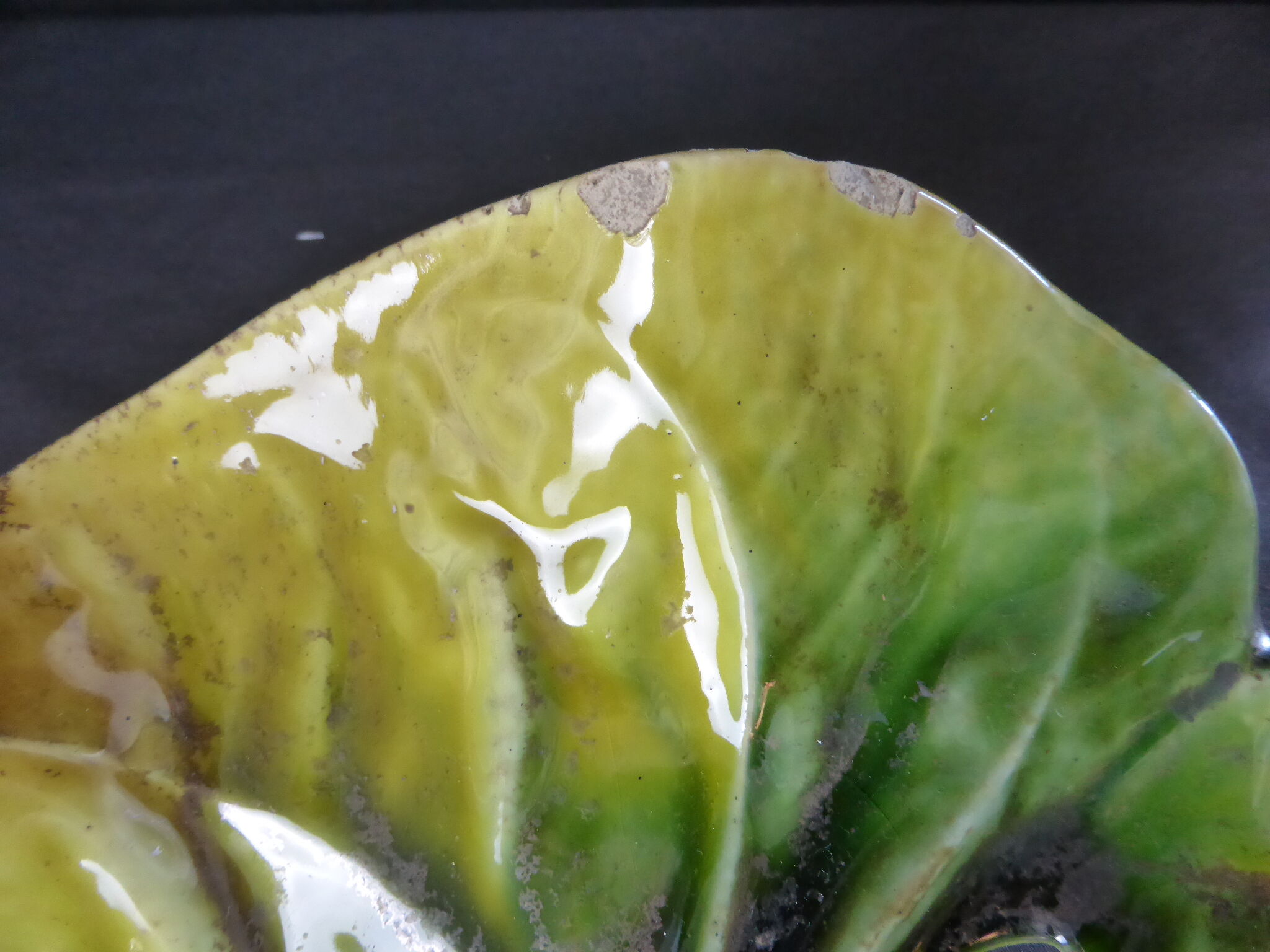 Ceramic cup forming a sheet-long.40cm