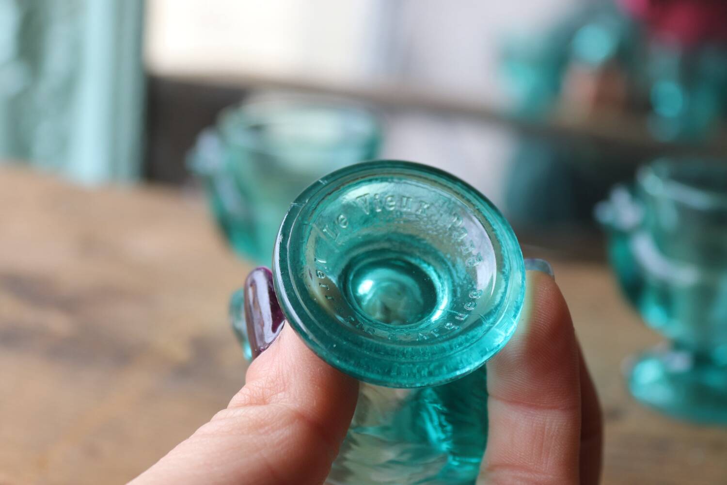 5 opaline glass egg cups – chick decoration from Arques glassworks