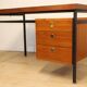 Bureau vintage en teck & métal – années 60