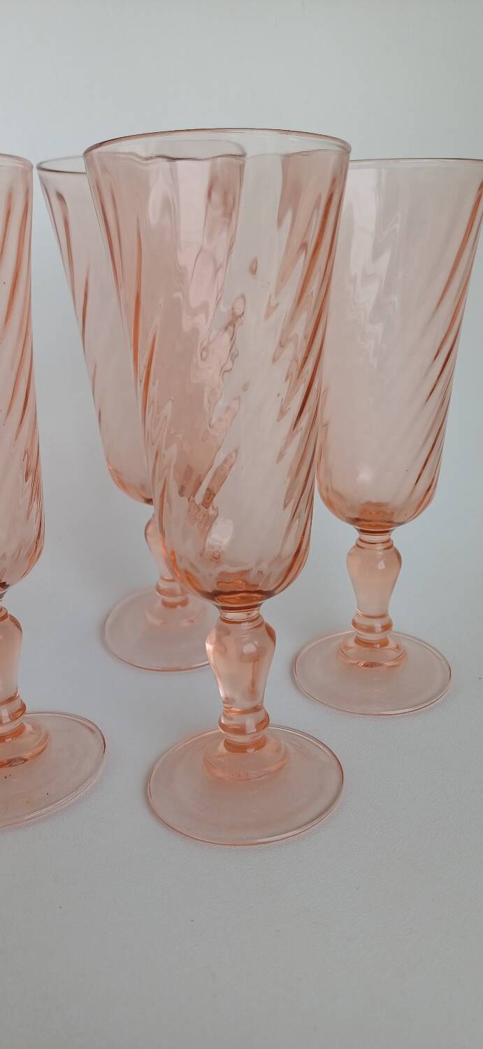 Pink glass flutes Rosaline