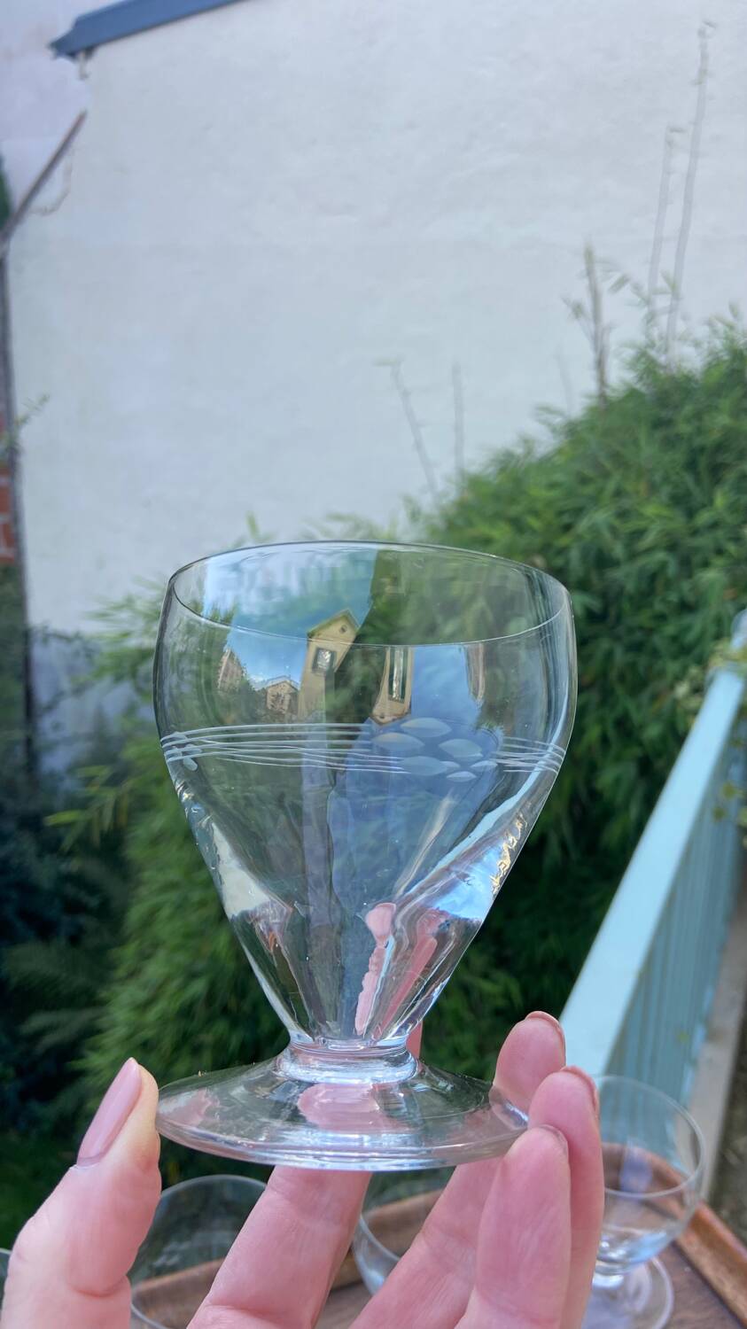 Set de 7 verres à vin gravés vintage 1950