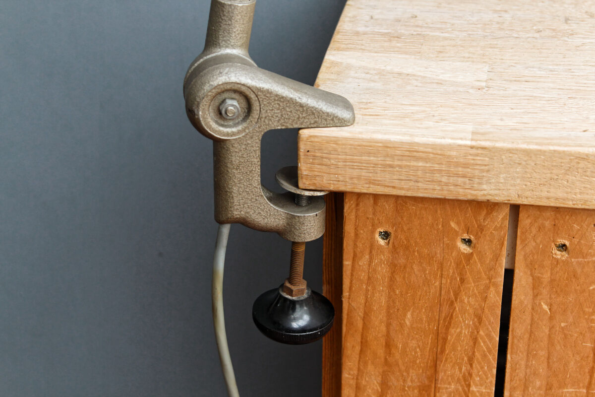 Lumina workshop lamp