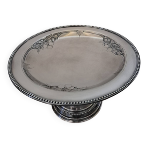 coupe en métal argenté.