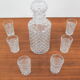 Ensemble de six verres et carafes du milieu du siècle, cristal de Bohême, années 1950