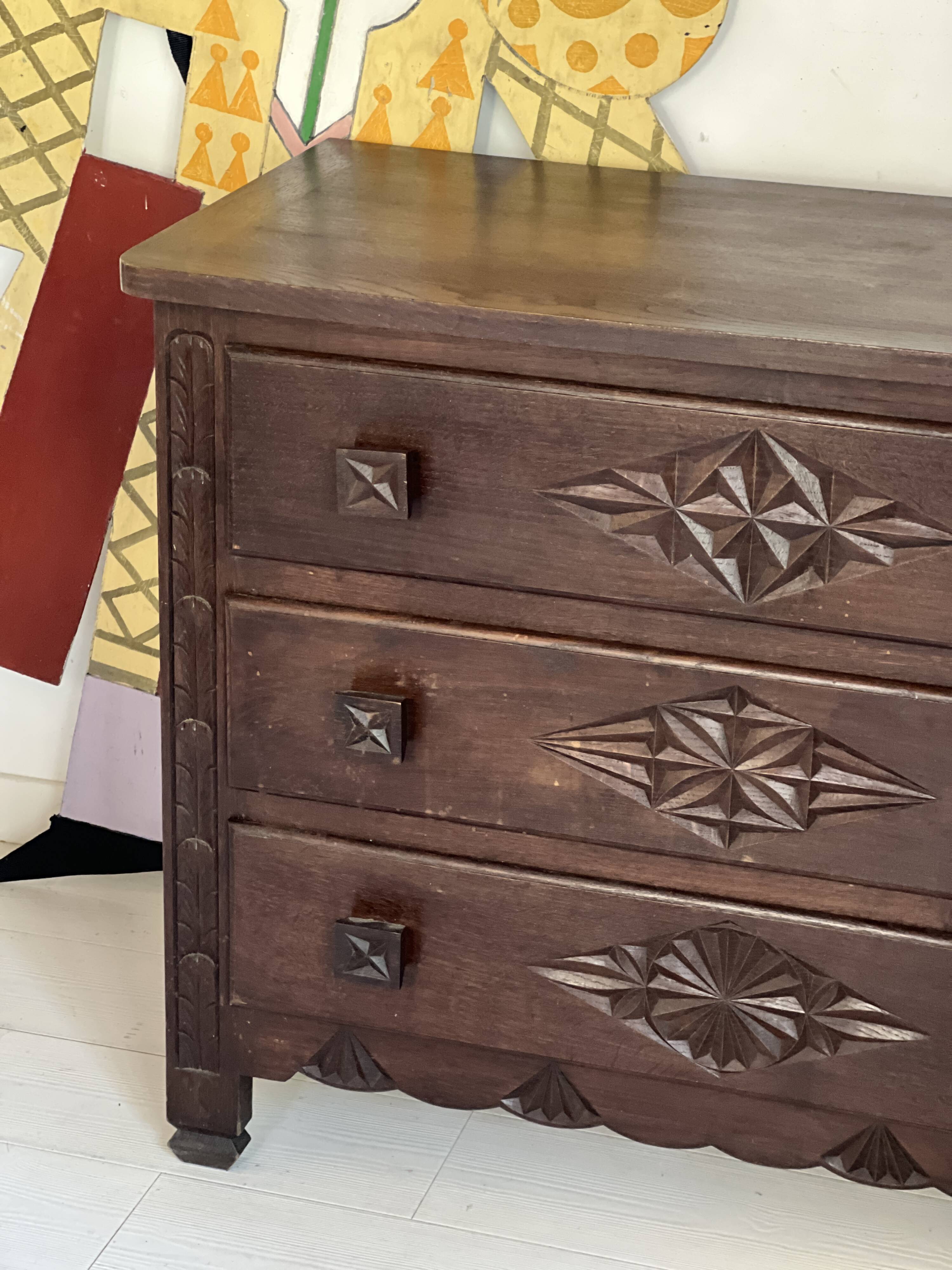 Commode Basque