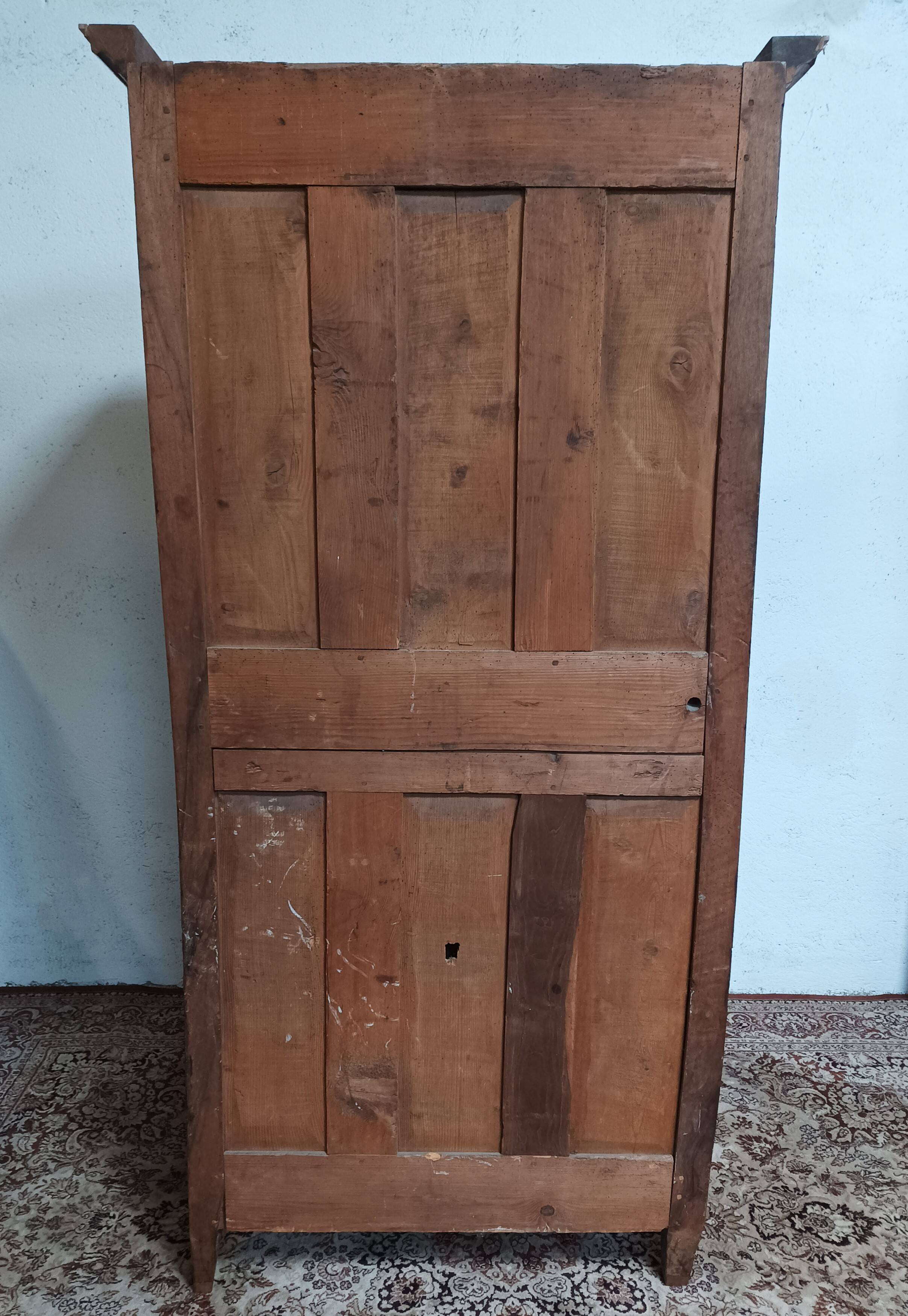 Louis XV standing man in walnut 18th century