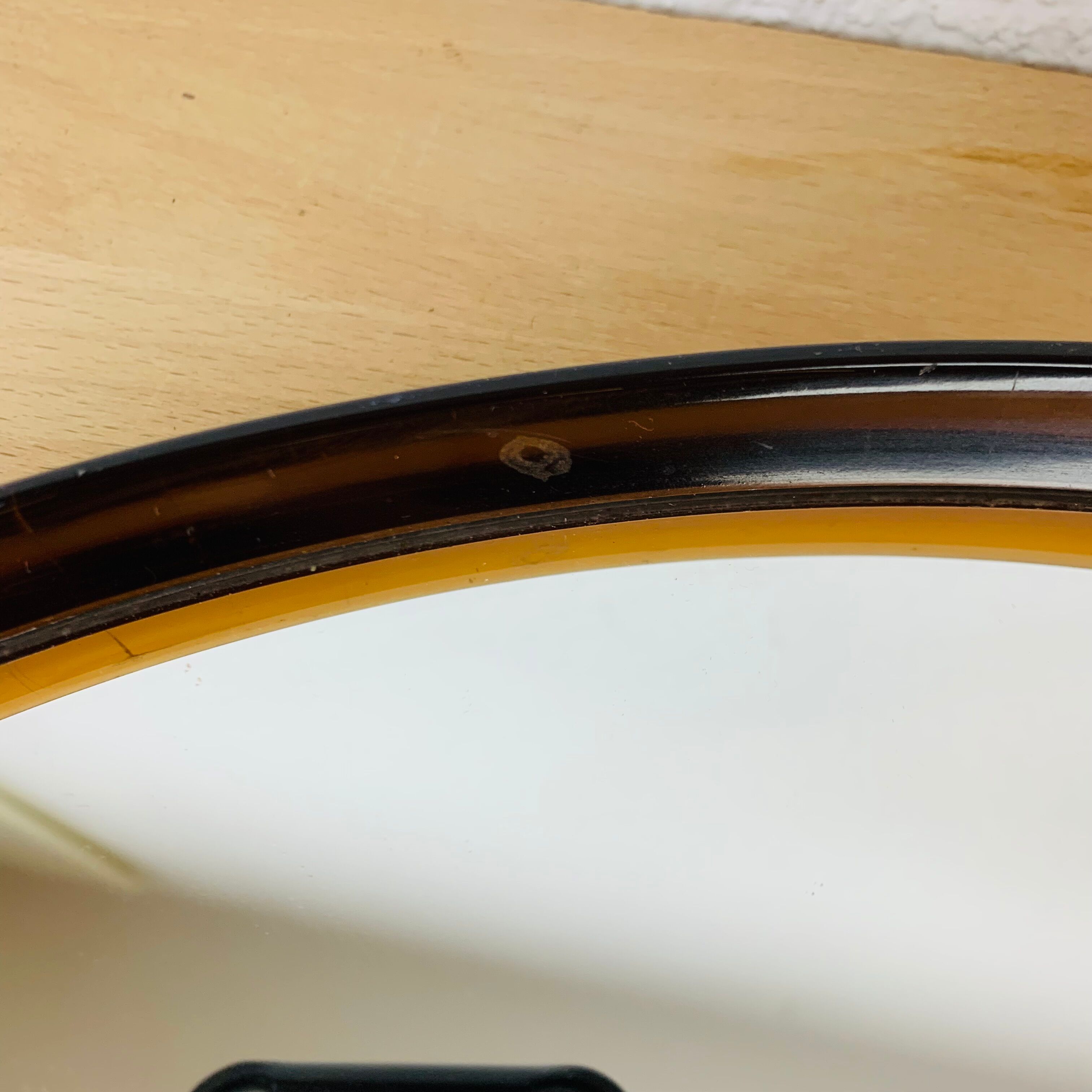 Syla 710 round mirror amber strapping