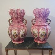 Paire de vases fragonard en porcelaine émaillée