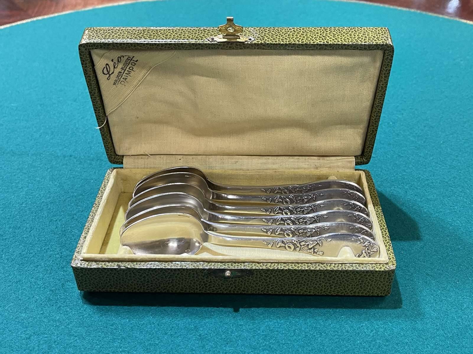 Box of 6 small Boulenger silver-plated spoons from the 1930s.