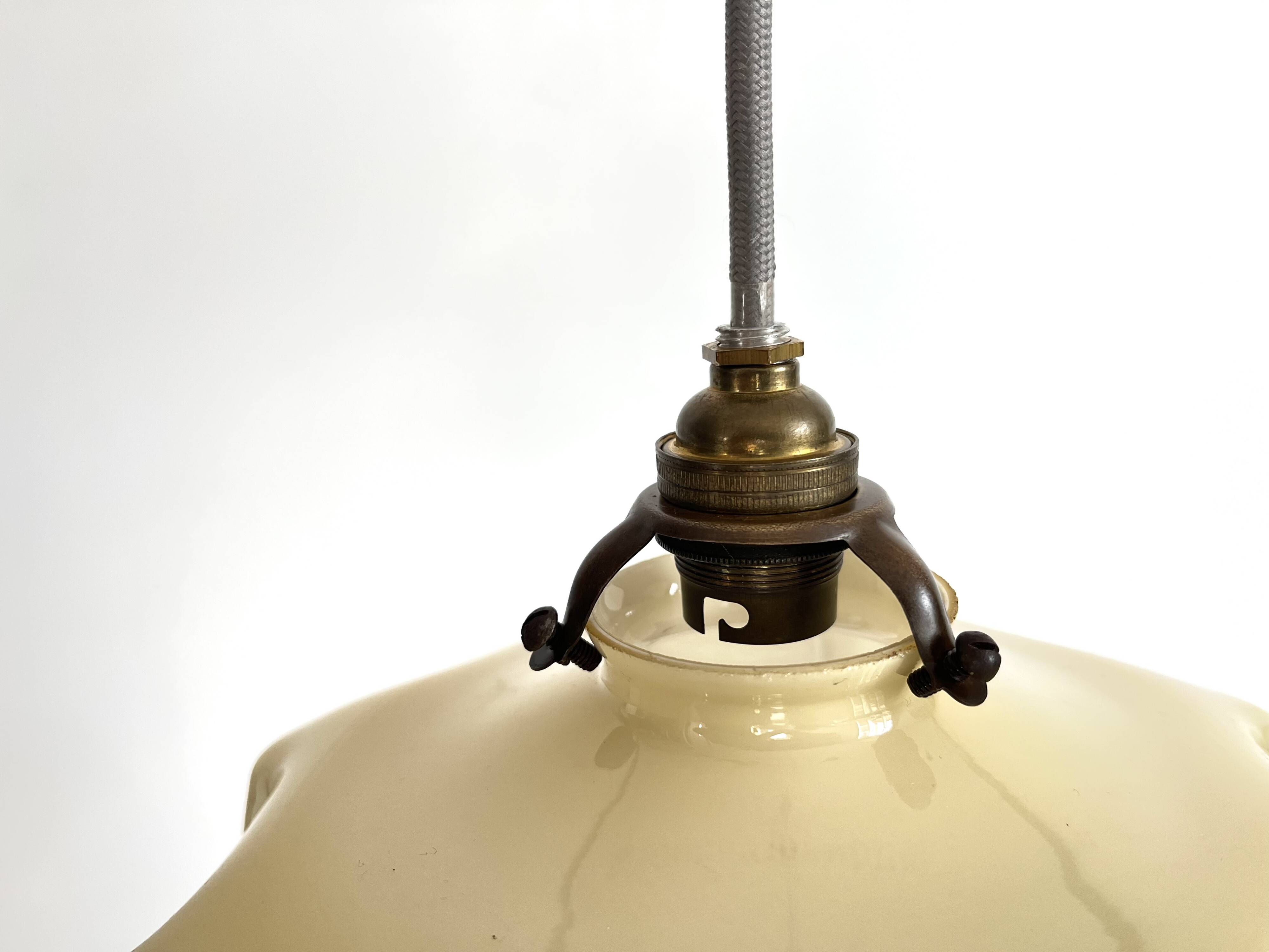 Opaline suspension with yellow skirt