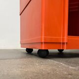 Dessert or space-age side table by Giovanni Pelis for Stile Neolt, 1960s.