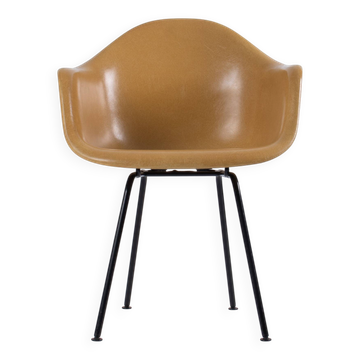 DAX Eames in fibreglass – Light Ochre – Herman Miller / Vitra – circa 19