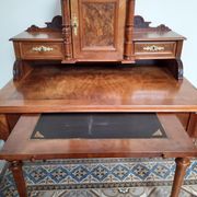 Old-standing desk in solid walnut and walnut veneer, period Alsace
