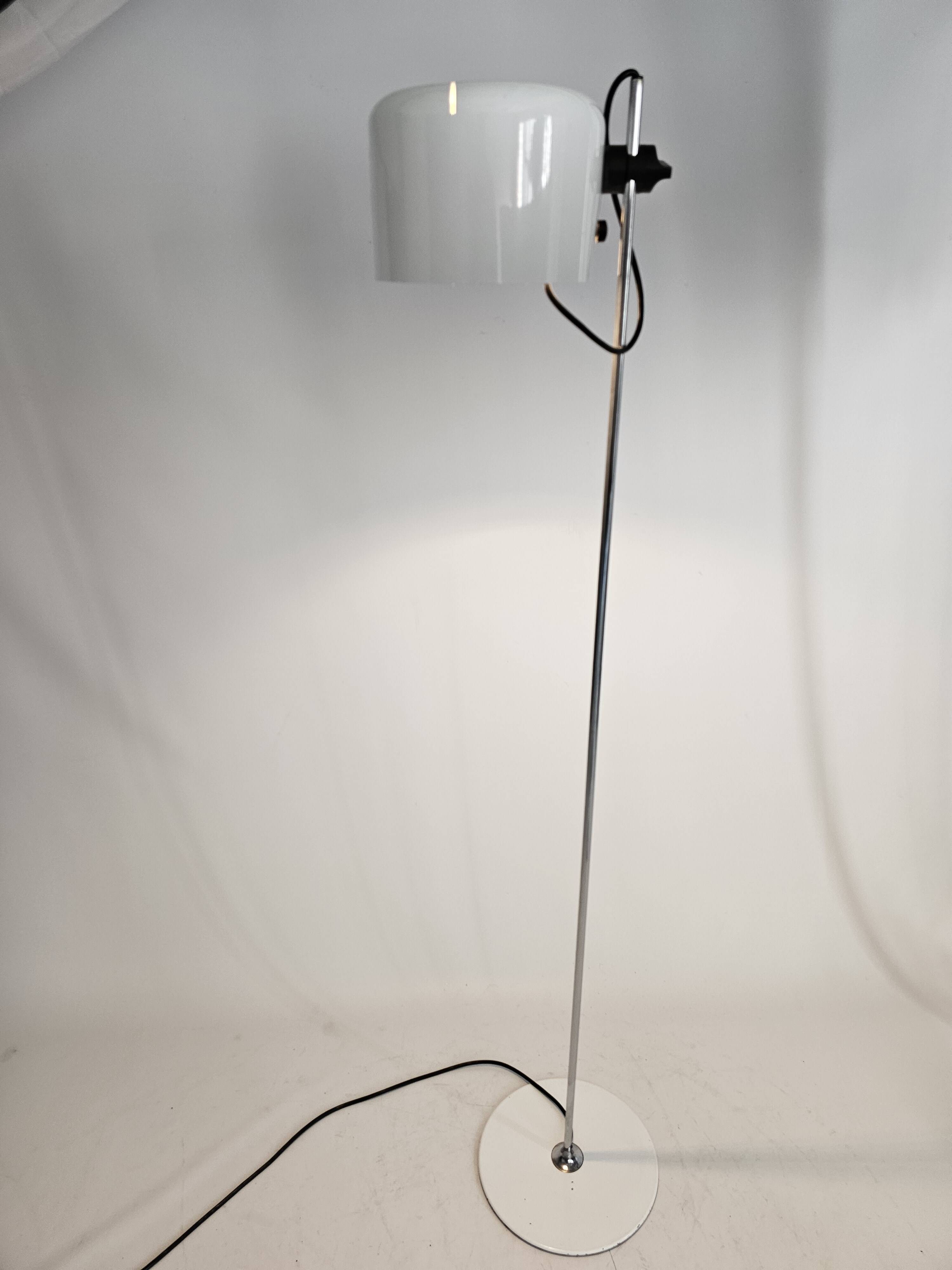Joe Colombo floor lamp for Oluce 1967 model Coupe