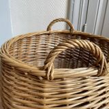 Wicker laundry basket