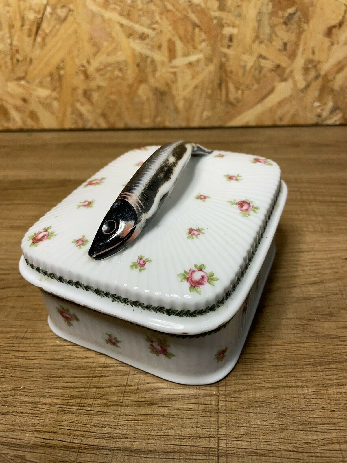 OLD SARDINE BOX, VICTORIA AUSTRIA PORCELAIN BOX