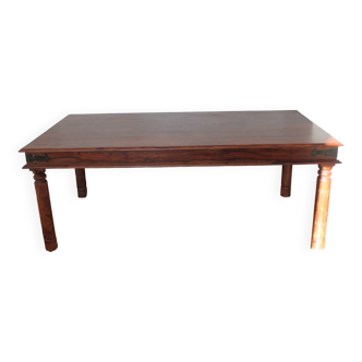 Wooden farm table in very good condition