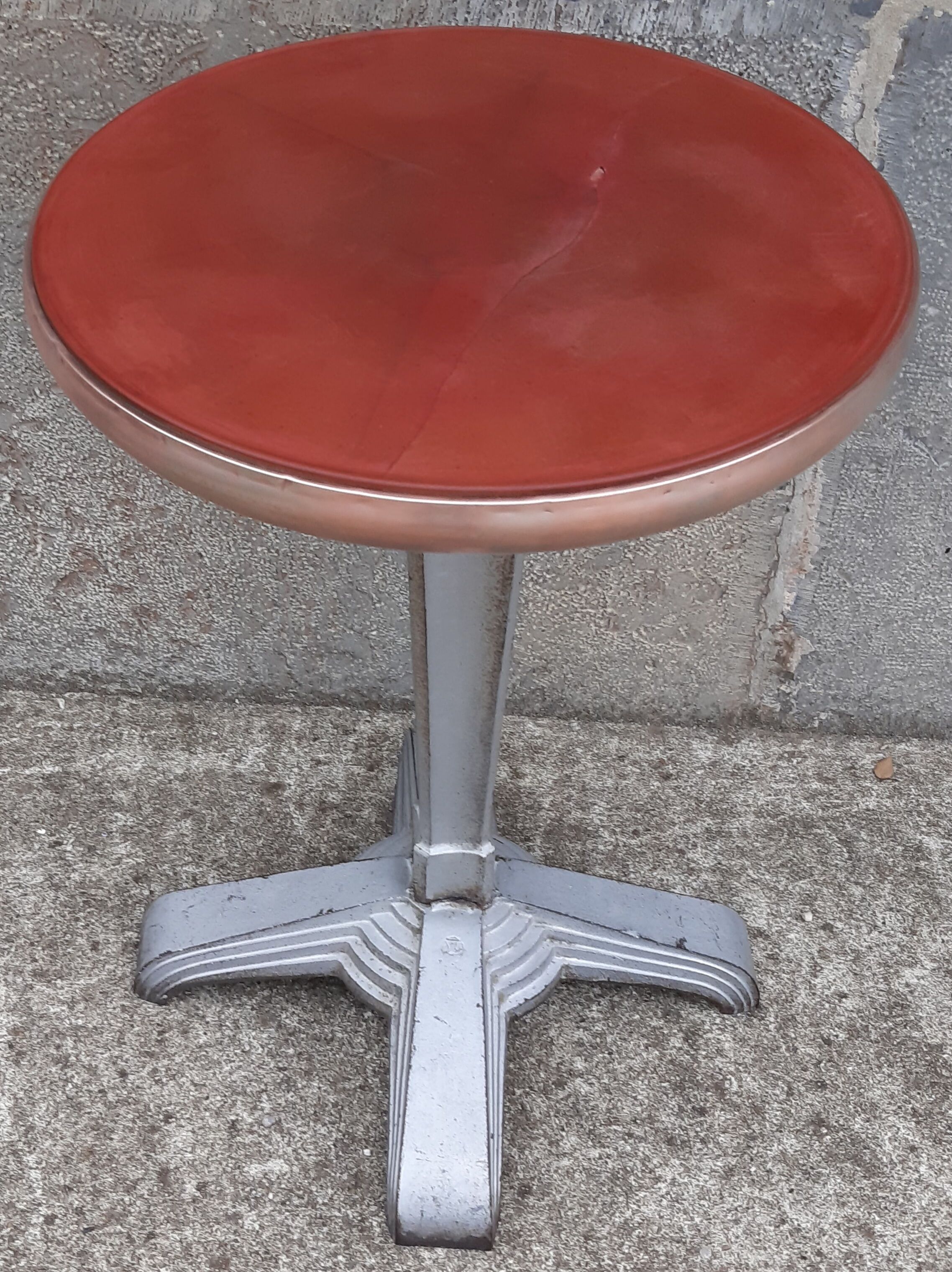 Fischel bistro pedestal table