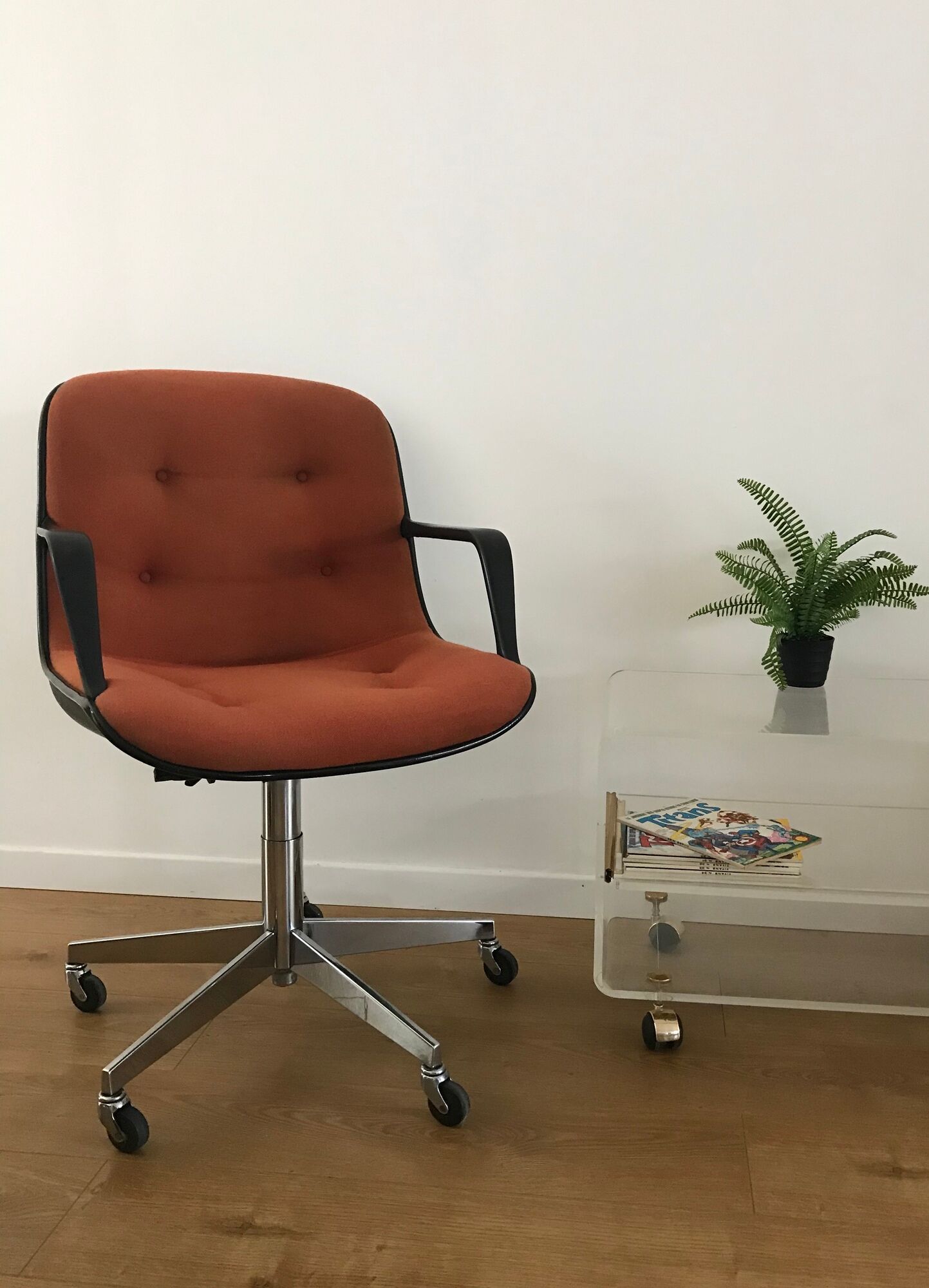 Vintage orange armchair model 451 with wheels by Steelcase Strafor, design by Randall Buck