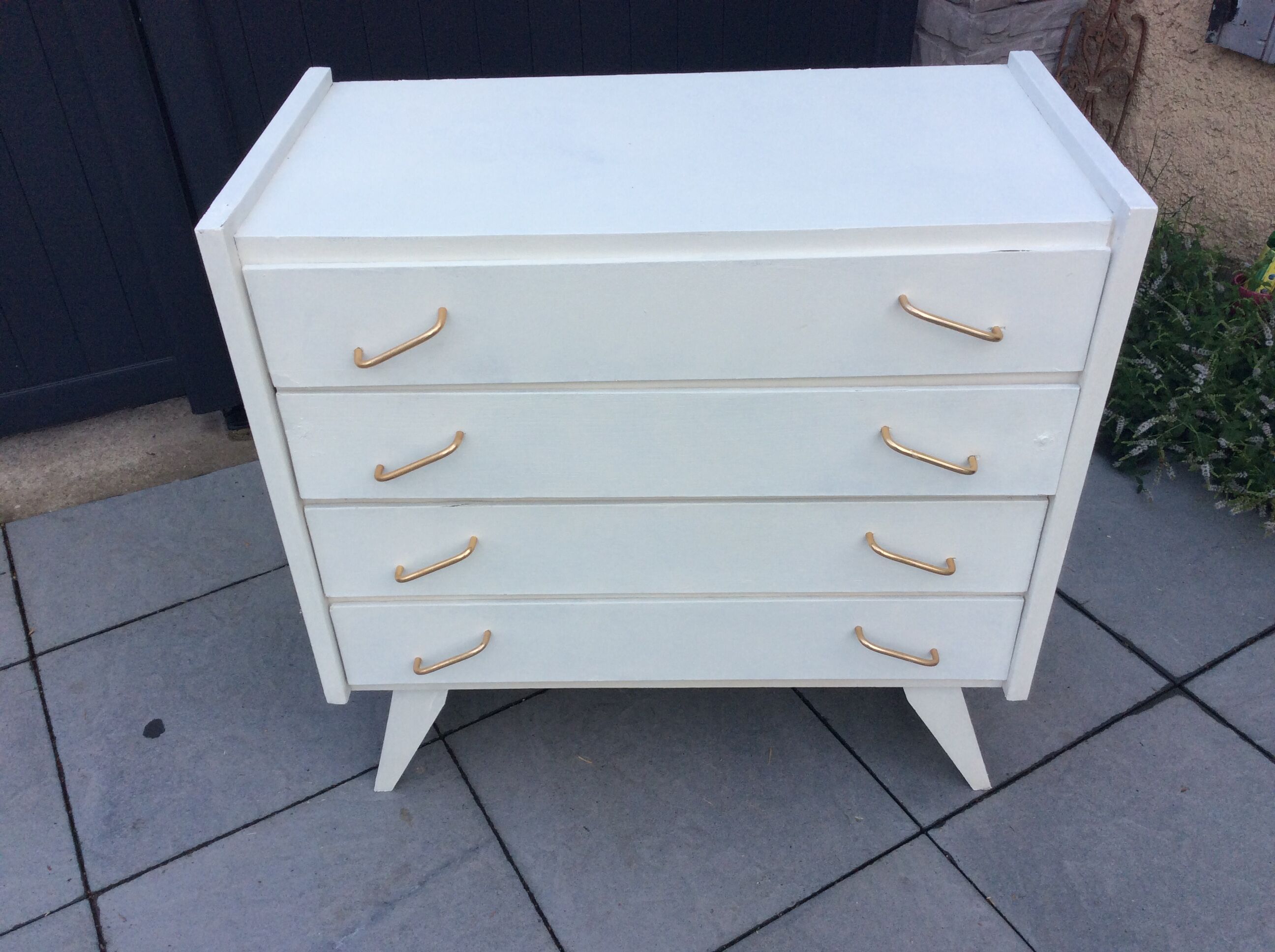Dresser white 1960