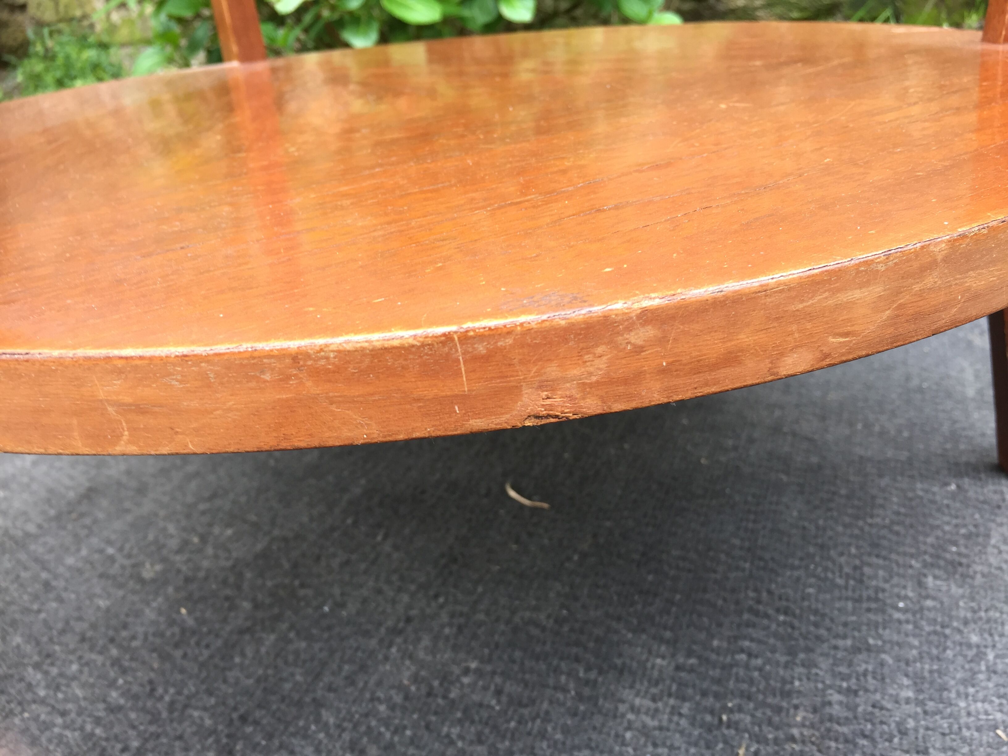 Vintage coffee table round compass legs top in glass and teak wood
