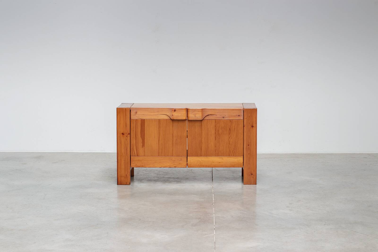 Maison Regain sideboard by Roland Haeusler