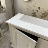 XL display case with white patina