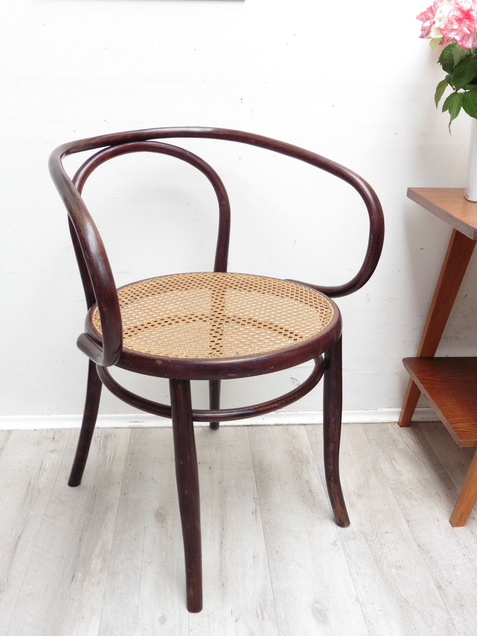 Thonet 209 chair called "le Corbusier"