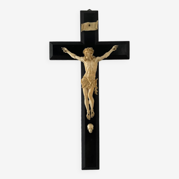 Large Christ on the cross, ivory and ebony