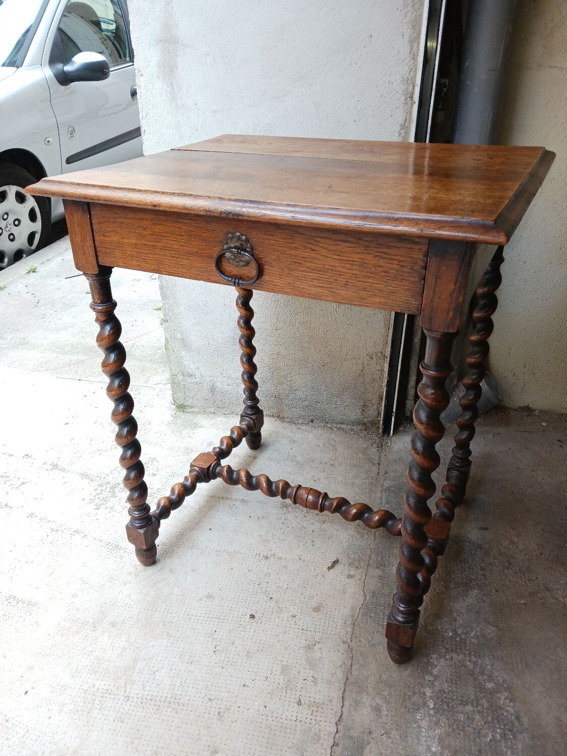 Table, desk style Louis XIII early XX th
