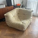 Canapé d’angle Togo ligne Roset en tissu velours beige