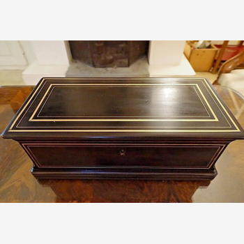 Napoleon III glove box