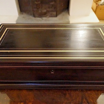 Napoleon III glove box