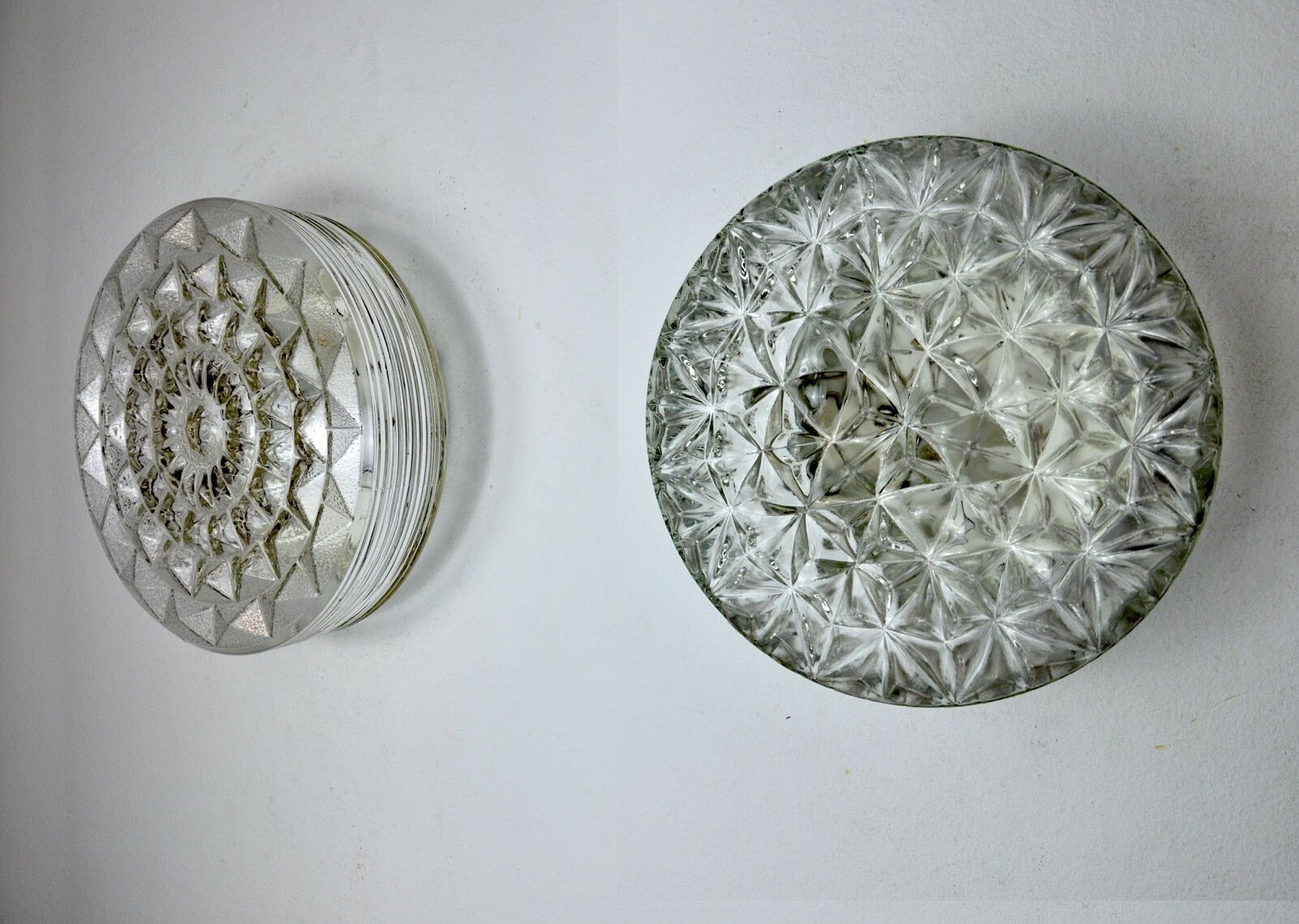 Duo of wall lamps peris andreu, cut glass, spain, 1970
