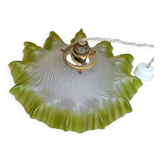 Pleated Frosted Glass Lampshade with Green Ouraline Border, 19th Century