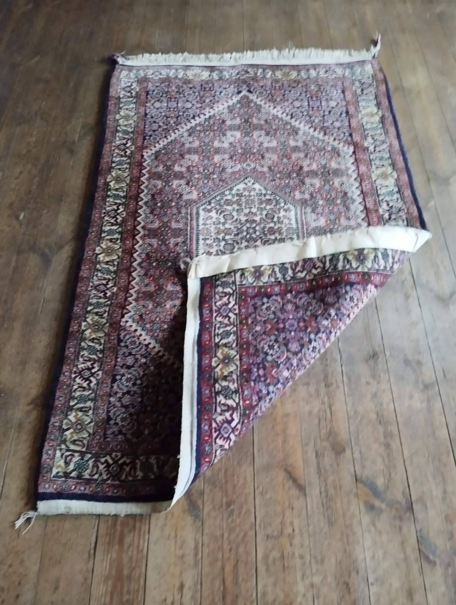 Handmade Persian Bidjar rug 156x101cm