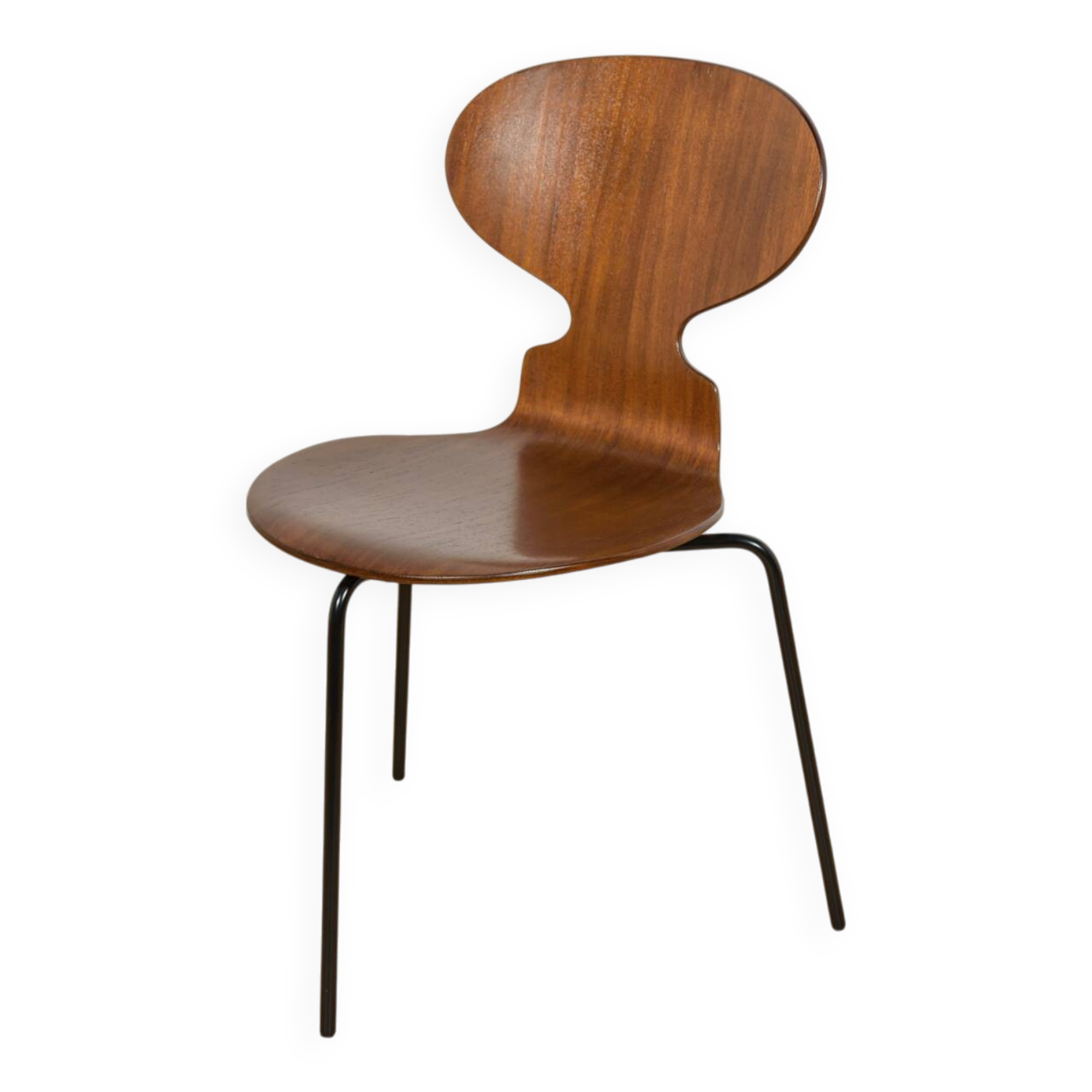 Ant Chair Model 3101 in Teak by Arne Jacobsen for Fritz Hansen, Denmark.